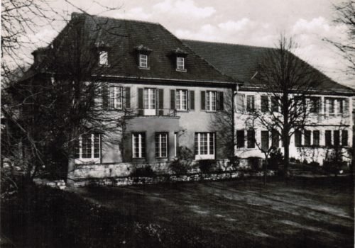 Ein historisches schwarz-weiß-Foto der Villa Donnersmarck, vor dem Umbau zum barrierefreien Treffpunkt