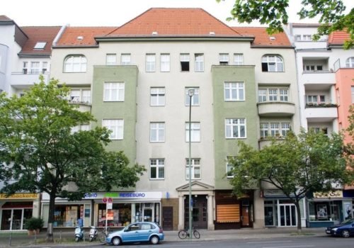 Die Berliner Straße von außen