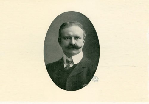 Porträtfoto von August Bier
