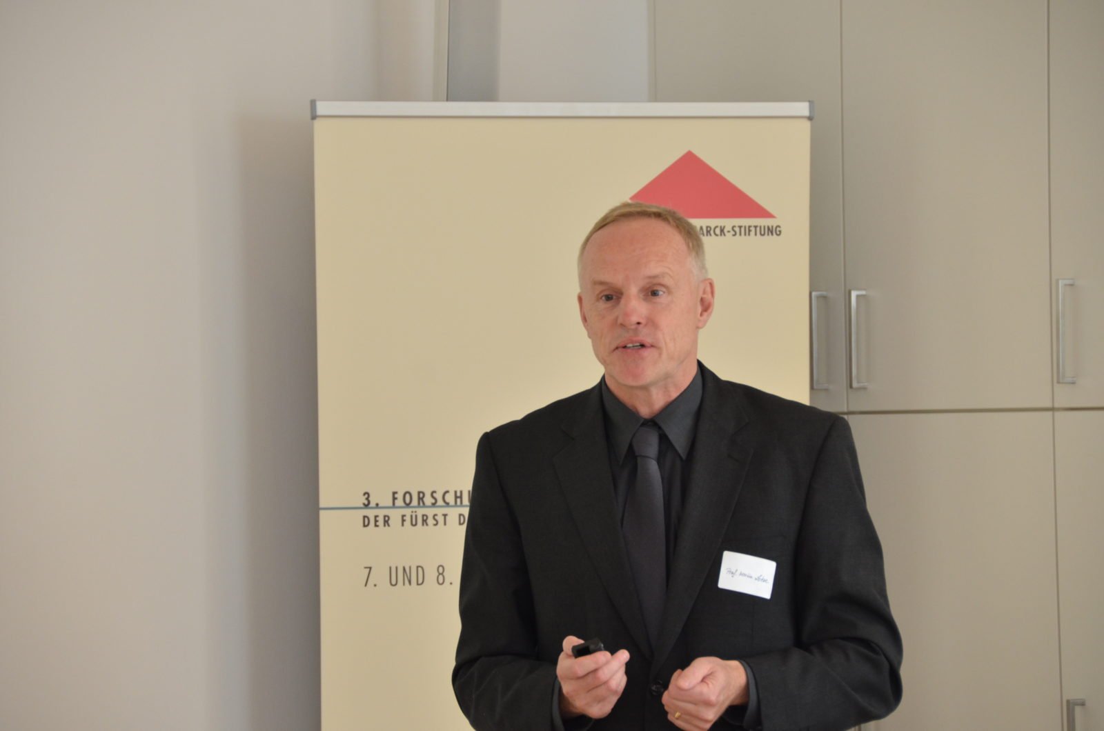 Prof. Dr. Martin Lotze bei einem Vortrag